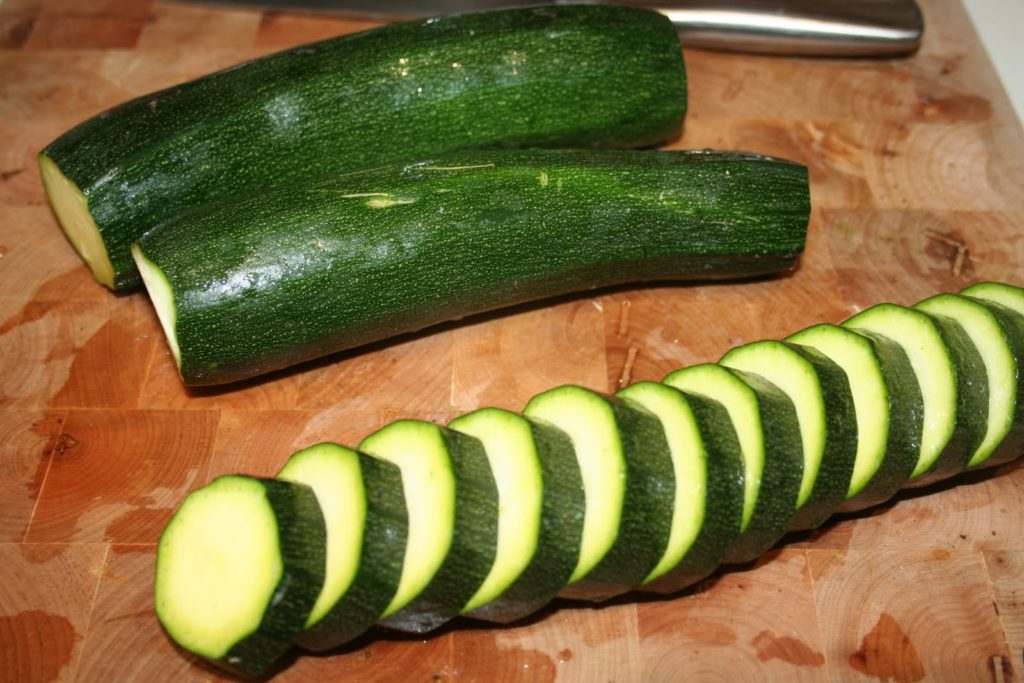 Soupe froide de courgettes