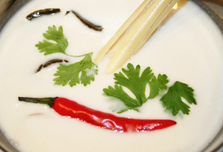 Tom kah gai