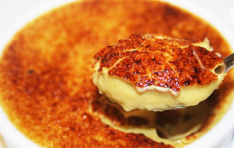 Creme brulee pistache